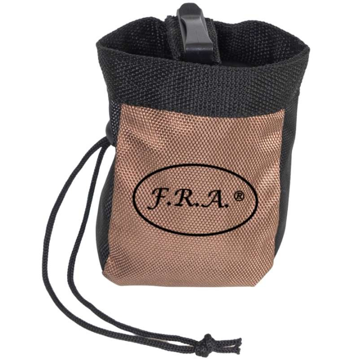 Leckerlibeutel Schwarz/Braun in der Gruppe Pflegeprodukte / Pferdeleckerlies bei Equinest (1152450318BABR)