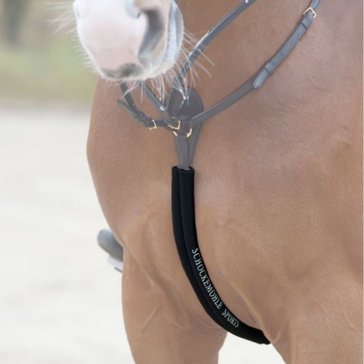Neoprenschutz für Vorderzeug Body Guard Schwarz in der Gruppe Pferdezubehör & Pferdebedarf / Martingal & Vorderzeug bei Equinest (1160000011BA)
