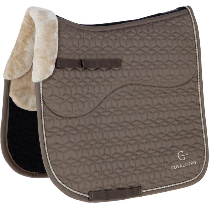 Dressurschabracke Soft Braun in der Gruppe Pferdezubehör & Pferdebedarf / Schabracken / Dressurschabracken bei Equinest (3233132BR_r)
