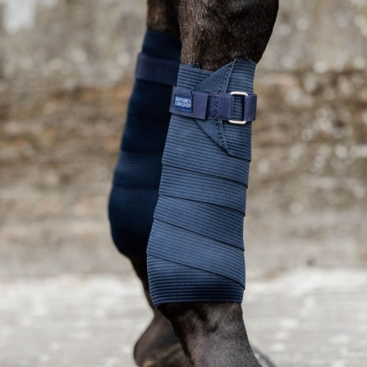 Bandagen Polar Fleece & Elastic Marineblau in der Gruppe Pferdezubehör & Pferdebedarf / Beinschutz & Hufschutz  / Bandagen bei Equinest (42106NA)
