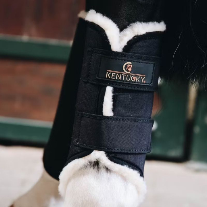 Arbeitsgamaschen Solimbra Rear Schwarz in der Gruppe Pferdezubehör & Pferdebedarf / Beinschutz & Hufschutz  / Arbeitsgamaschen & Dressurgamaschen bei Equinest (42302Sv_r)