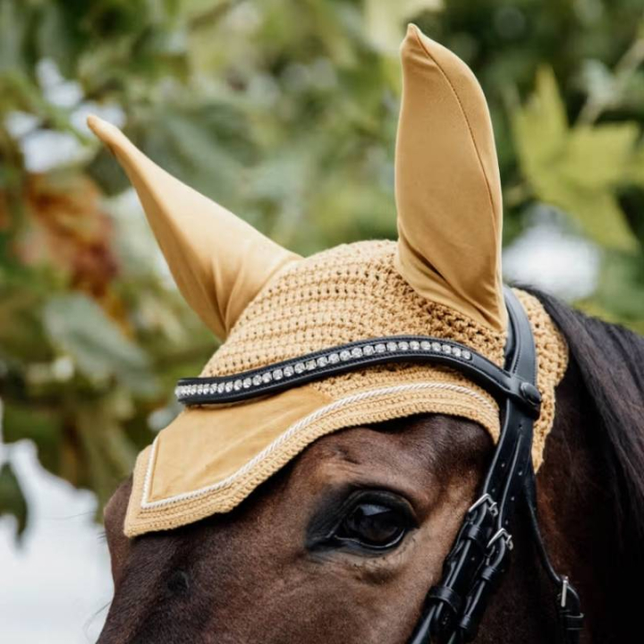 Haube Wellington Velvet Senfgelb in der Gruppe Pferdezubehör & Pferdebedarf / Fliegenhauben bei Equinest (4262644FYE_r)