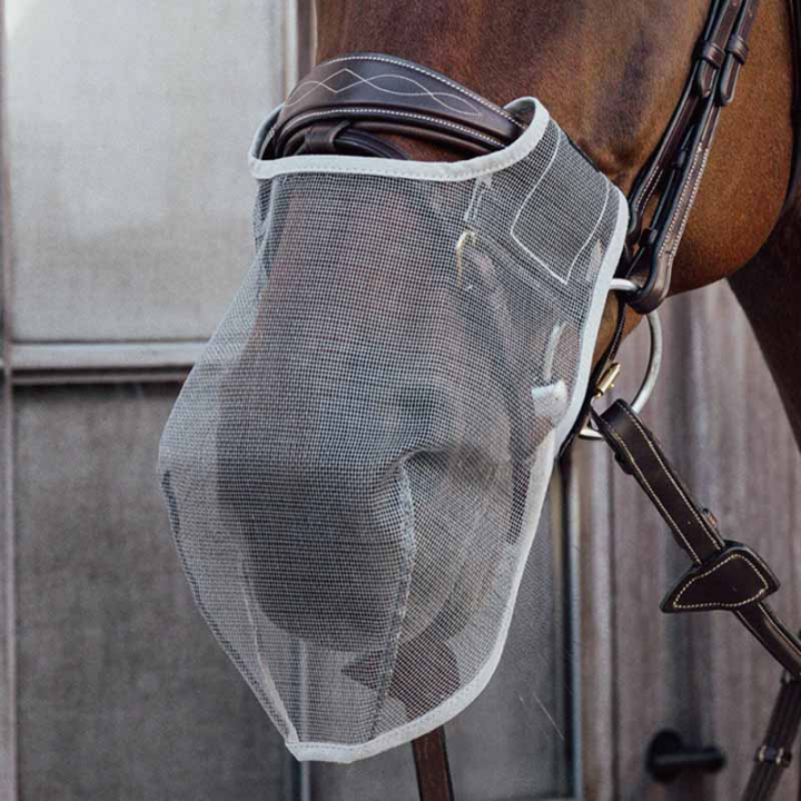 Nasenetz Anti Fly Grau in der Gruppe Pferdezubehör & Pferdebedarf / Zaumzeug & Stirnriemen / Trensenzubehör bei Equinest (4266308FGR_r)