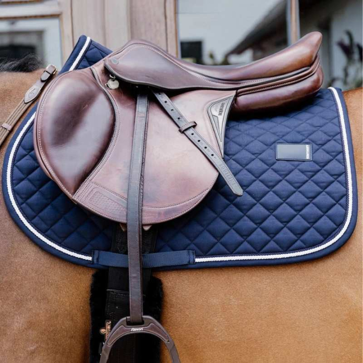 Schabracke Diamond Rope Marineblau in der Gruppe Pferdezubehör & Pferdebedarf / Schabracken / Springschabracken & Vielseitigkeitsschabracken bei Equinest (4272403SJNA_r)