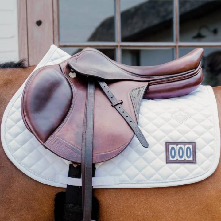 Schabracke Diamond Competition Weiß in der Gruppe Pferdezubehör & Pferdebedarf / Schabracken / Springschabracken & Vielseitigkeitsschabracken bei Equinest (4272502SJWH_r)
