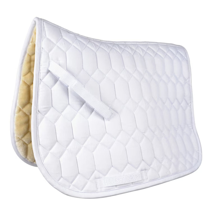Schabracke HS Sheeplike Weiß in der Gruppe Pferdezubehör & Pferdebedarf / Schabracken / Springschabracken & Vielseitigkeitsschabracken bei Equinest (603822WH_r)