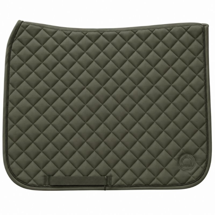 Dressurschabracke Fair Forest Green in der Gruppe Pferdezubehör & Pferdebedarf / Schabracken / Dressurschabracken bei Equinest (91001099COBFGR_r)