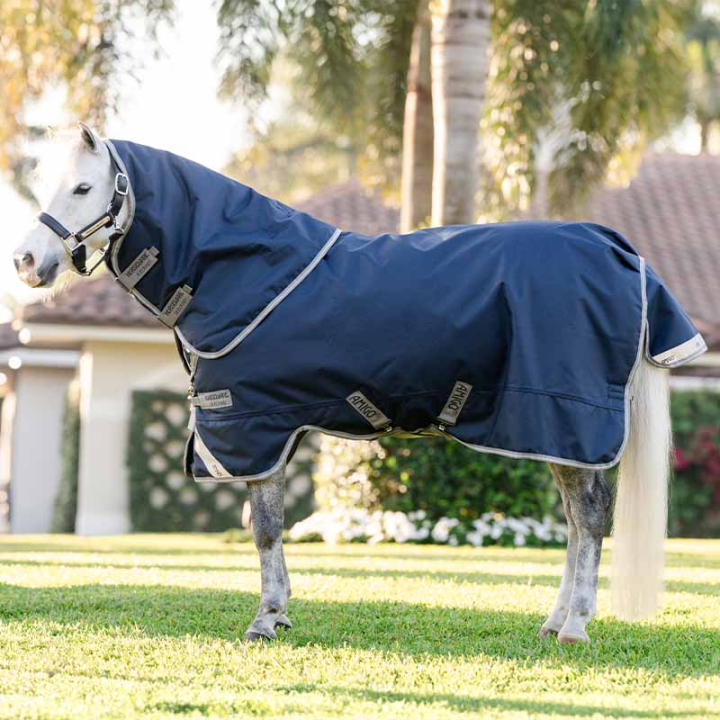 Regendecke Amigo 1200D Plus Pony 0g Marine/Grau/Silber in der Gruppe Pferdedecken / Outdoordecken / Regendecken bei Equinest (AARQL0BJI_r)