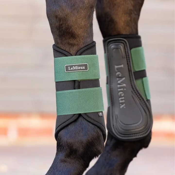 Arbeitsgamaschen Grafter Schwarz/Grün in der Gruppe Pferdezubehör & Pferdebedarf / Beinschutz & Hufschutz  / Arbeitsgamaschen & Dressurgamaschen bei Equinest (IT04919003BAOGN_r)