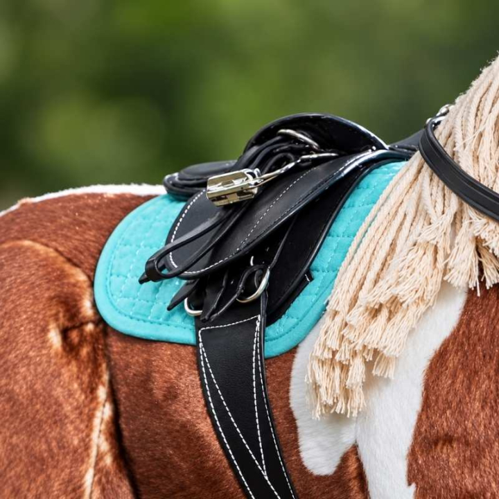 Schabracke Toy Pony Türkis in der Gruppe Steckenpferde & Spielzeugpferde / Zubehör für Spielzeugpferde bei Equinest (IT057760TU)