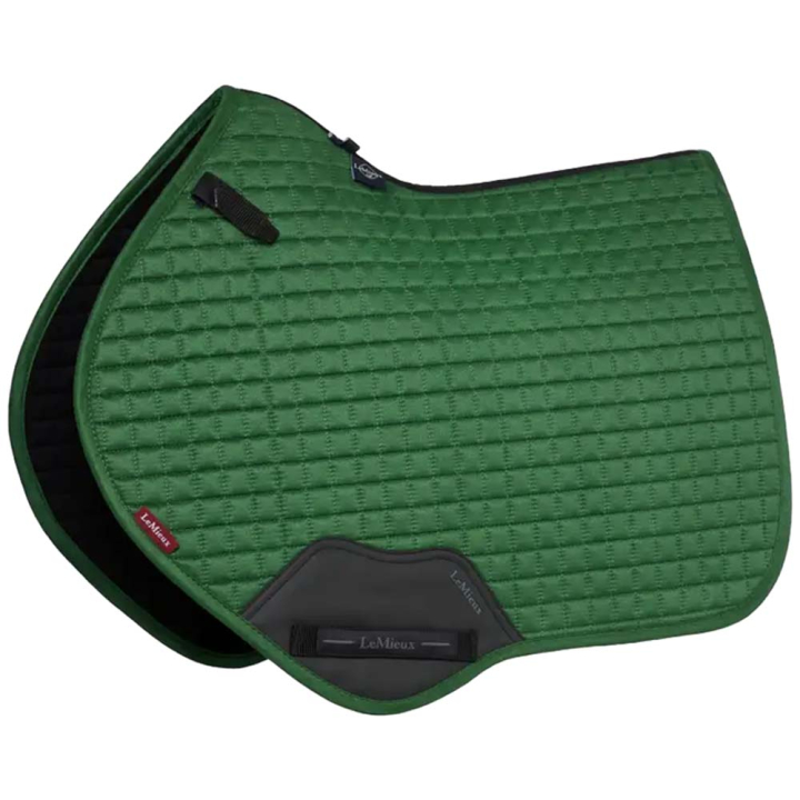 Schabracke Suede Square Grün in der Gruppe Pferdezubehör & Pferdebedarf / Schabracken / Springschabracken & Vielseitigkeitsschabracken bei Equinest (IT07600066GN_r)
