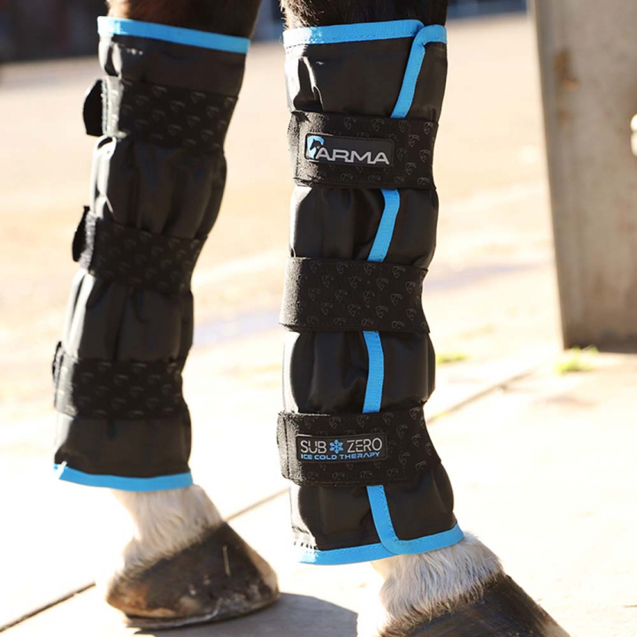 Kühlbandagen SubZero Schwarz in der Gruppe Pferdezubehör & Pferdebedarf / Beinschutz & Hufschutz  / Kühlbandagen & Kühlgamaschen bei Equinest (SH2009BA)