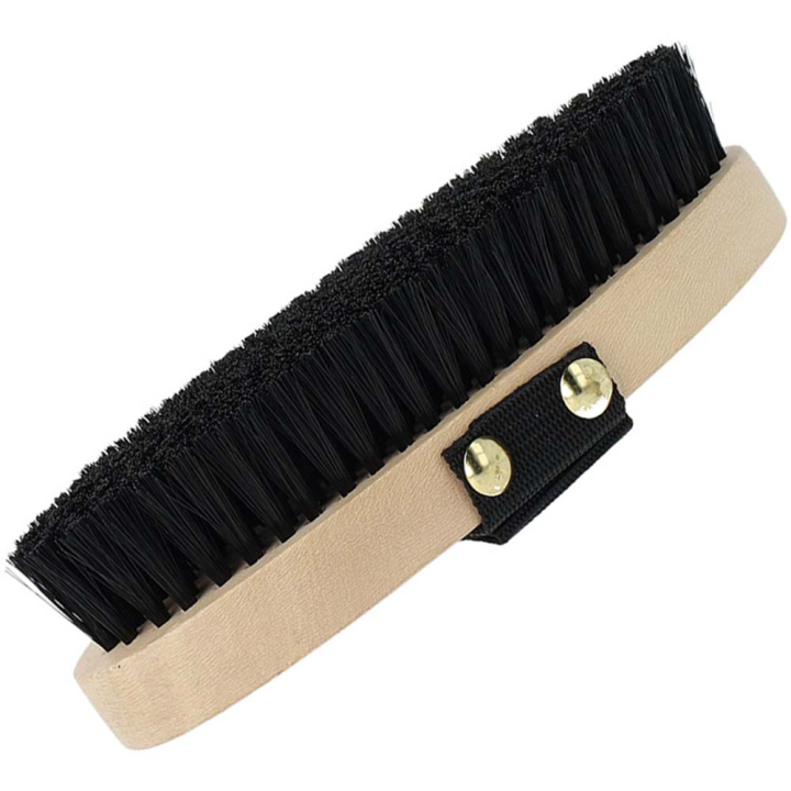 Kardätsche Essential Schwarz in der Gruppe Pflegeprodukte / Pferdebürsten / Kardätschen bei Equinest (WR018BA)