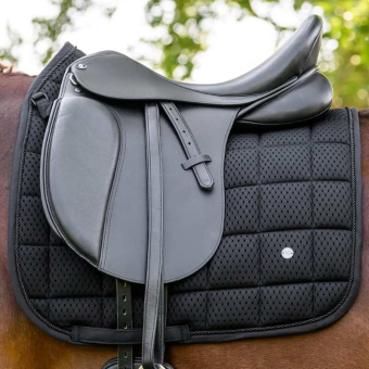 Dressurschabracke Breath Performance Schwarz