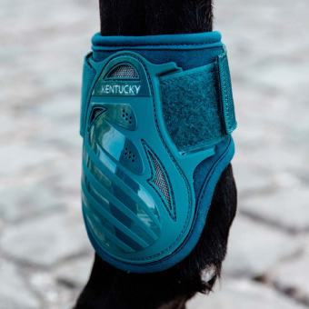 Young Horse Streichkappen Shield Smaragdgrün