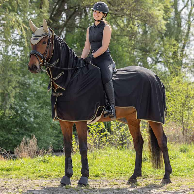 Ausreit-Fliegendecke Anatomical Schwarz