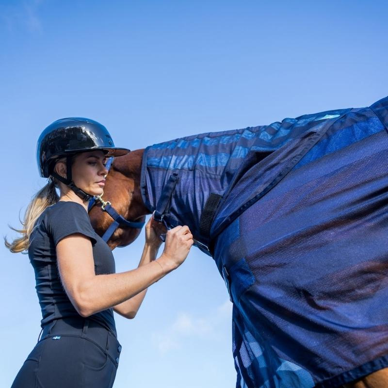 Kühlender Hals Cool on Track Blau