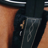 Sattelgurtenschutz Magplatta Sheepskin Schwarz Sattelgurtenschutz Magplatta Sheepskin Schwarz