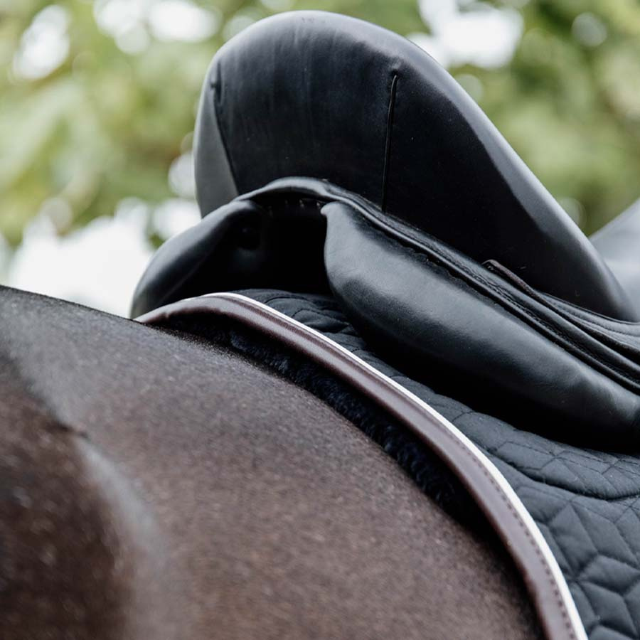 Dressurschabracke Skin Friendly Schwarz