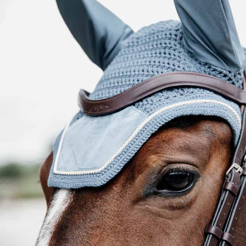 Fliegenhaube Wellington Samt Hellblau