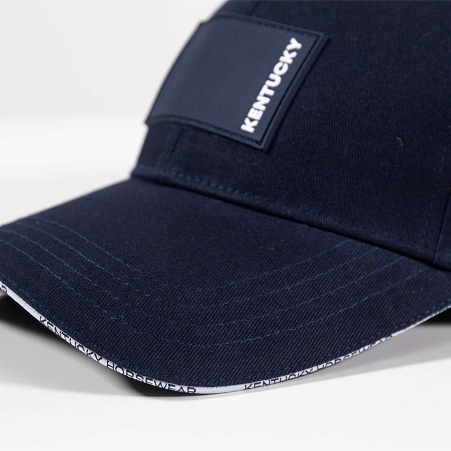 Cap mit Gummilogo Navy