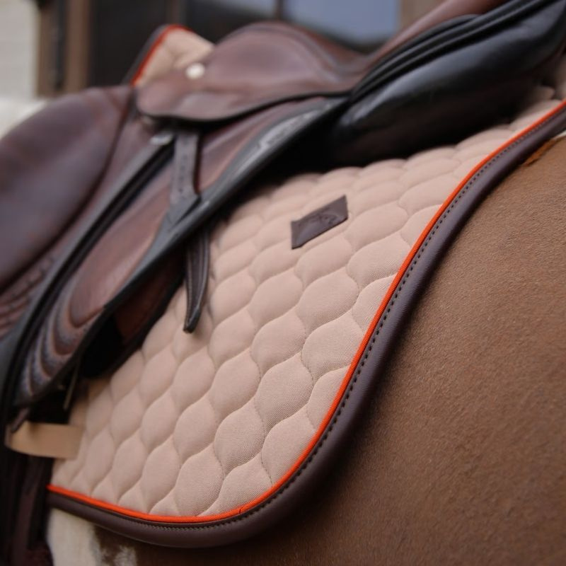 Schabracke Onion Quilt Leather Beige