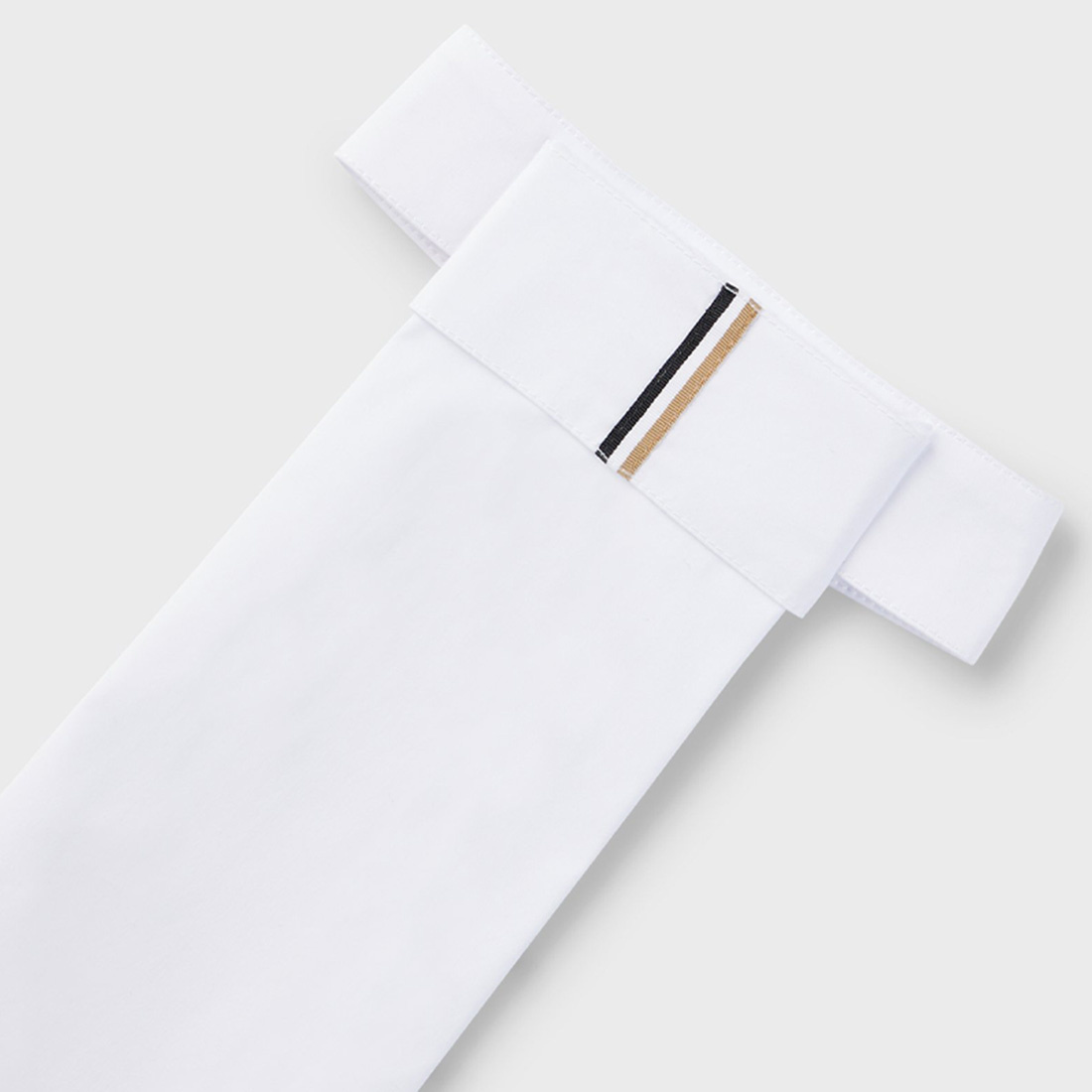 Plastron Signature Weiß