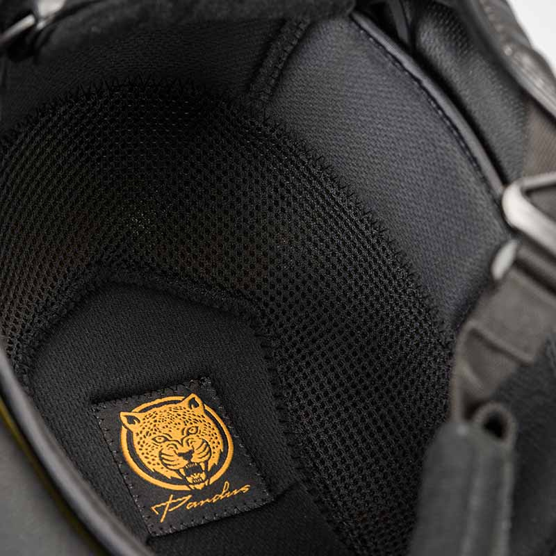 Reithelm EQ3 Pardus mit Schraube Microfiber Glitzer Schwarz Sand
