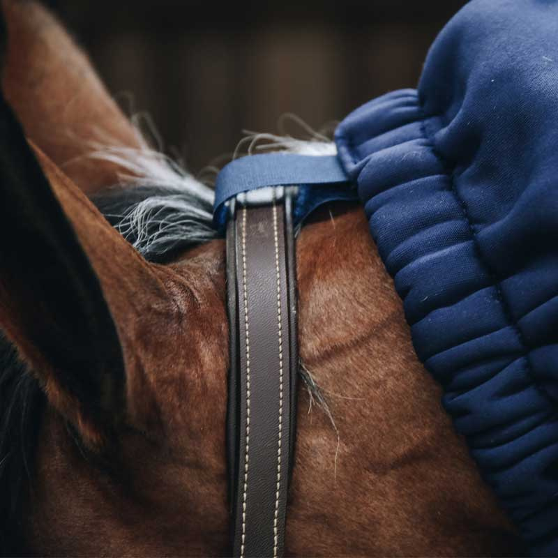 Cooler Hals Marineblau