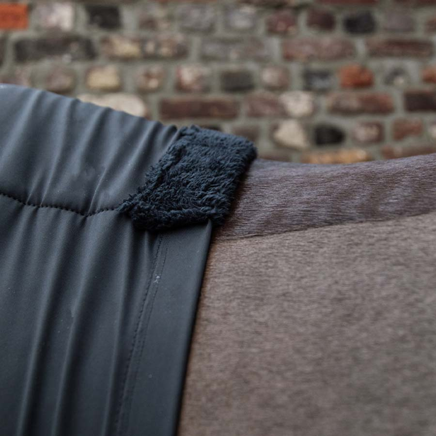 Brustschutz Fauxfur Schwarz