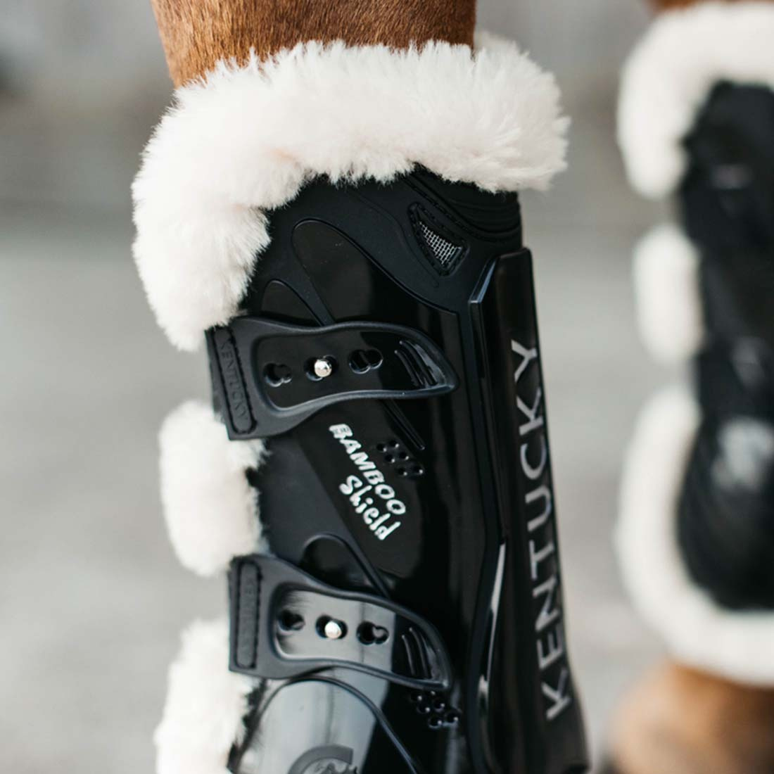Springgamaschen Sheepskin Bamboo Shield Schwarz