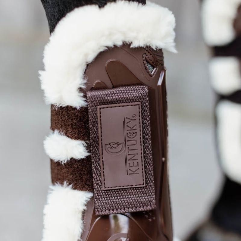 Springgamachen Vegan Sheepskin Velcro Braun