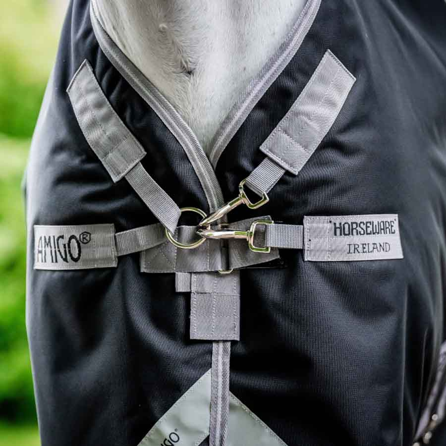 Weidedecke mit Kapuzenhaube Amigo Bravo 12 Plus 100g Schwarz/Grau