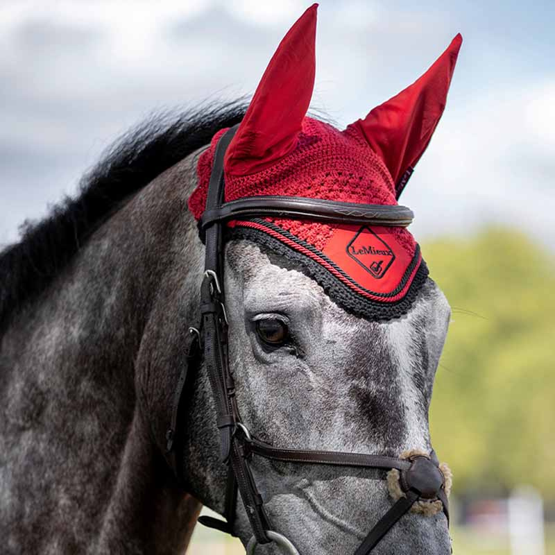 Haube Classic Rot/Schwarz