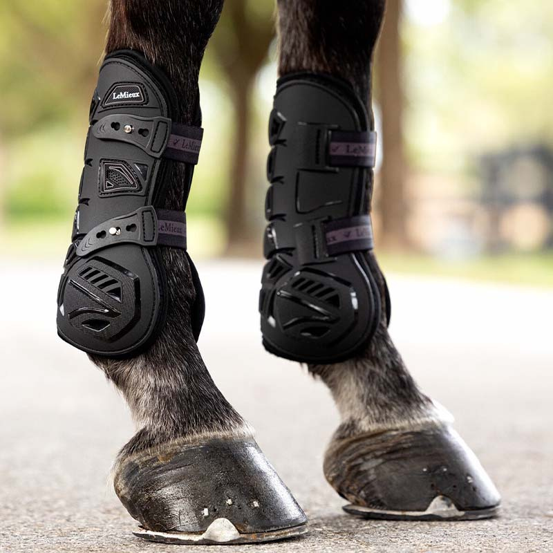 Tendon Boots Motion Cool Schwarz