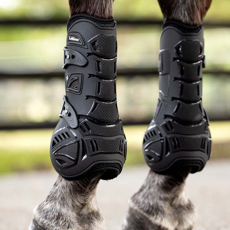 Tendon Boots Motion Cool Schwarz